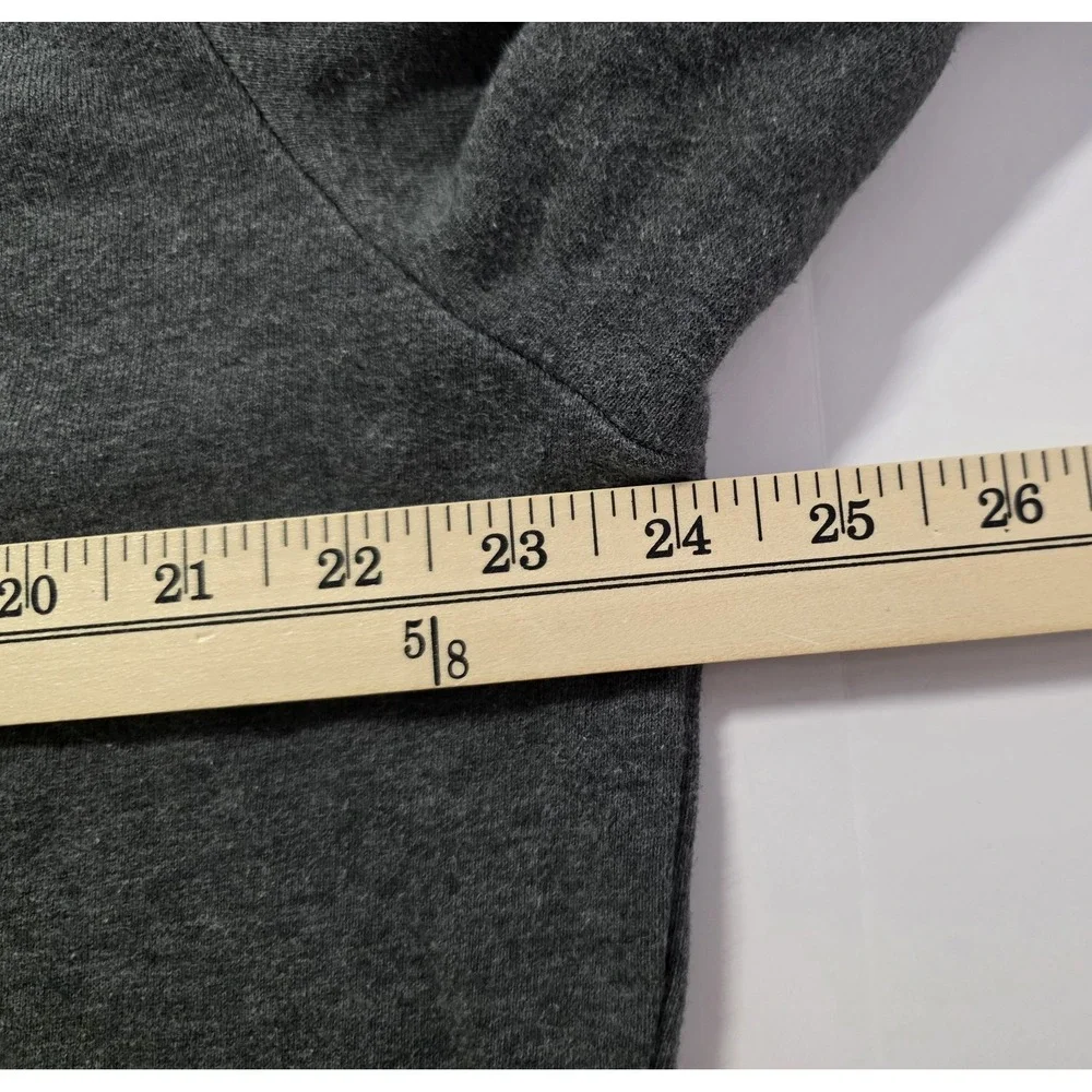 The North Face Mens Size L Gray Graphic Long Sleeve Hoodie‎